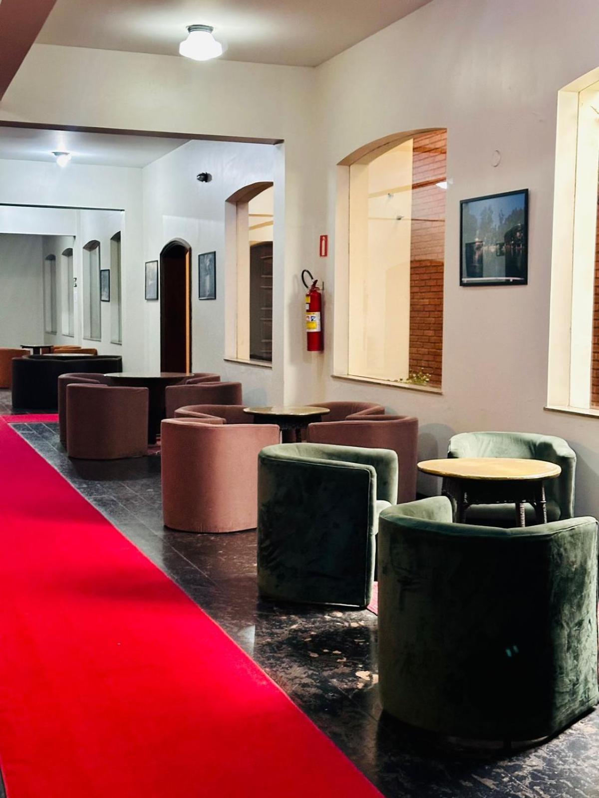Apartamento Condominio Quisisana Centro Pocos De Caldas Lazer Completo, Uma Estrutura De Resort 外观 照片